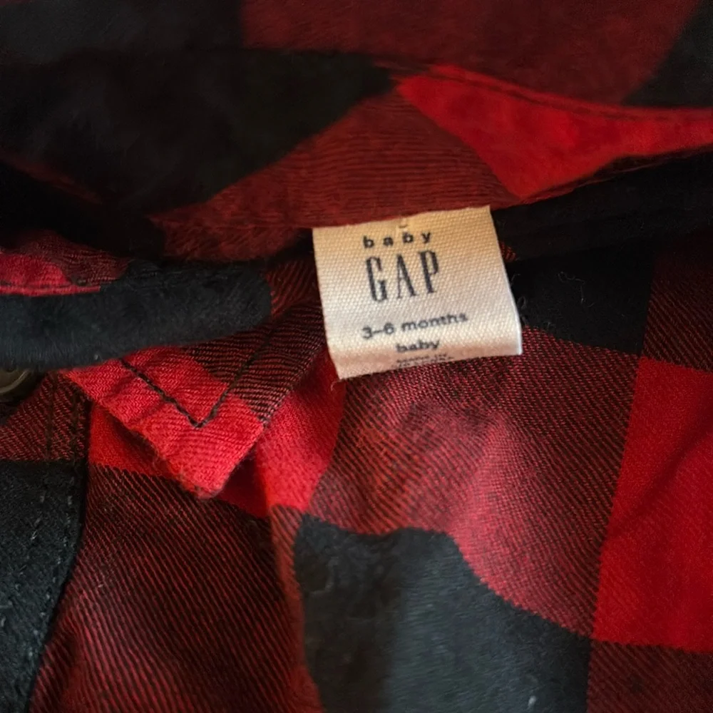 Red and Black Flannel Bodysuit 3-6M BABY GAP BUFFALO PLAID FLANNEL SHIRT